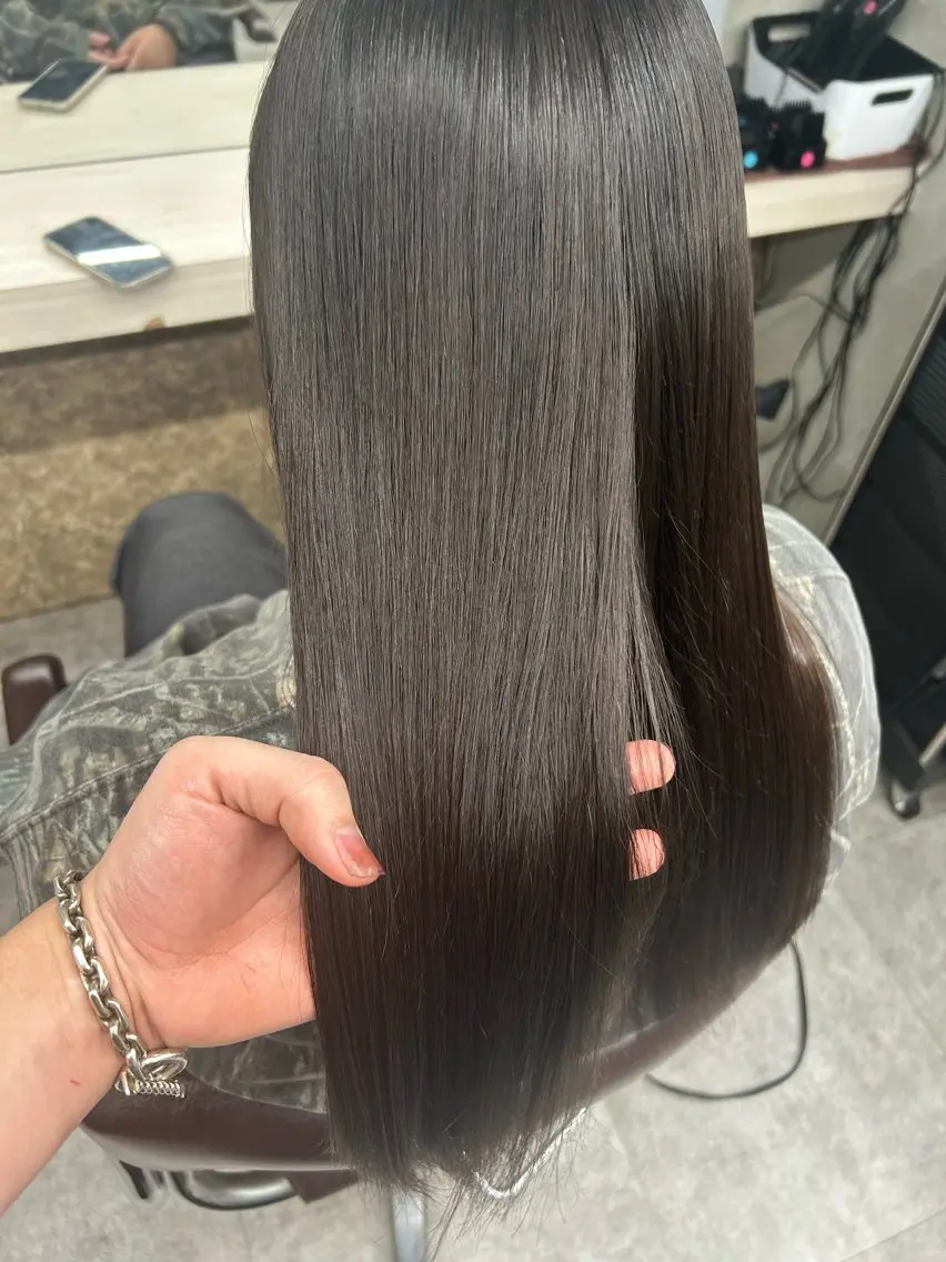 ロング カット 縮毛矯正 トリートメント 🌟リュウヤ🌟髪質 改善🌟のヘアスタイル