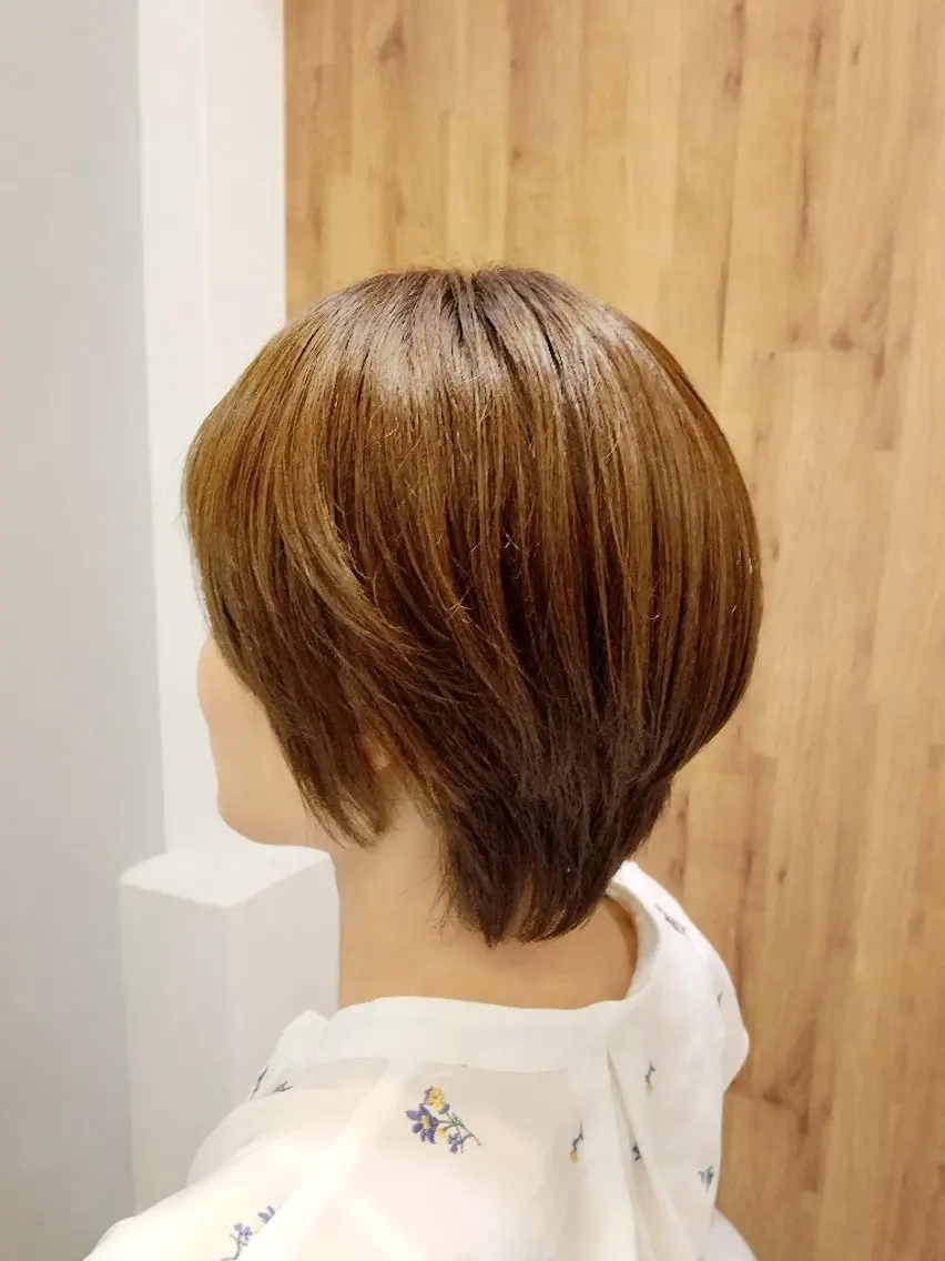 カラー ヘアカラー トリートメント 清水 香麟のヘアスタイル