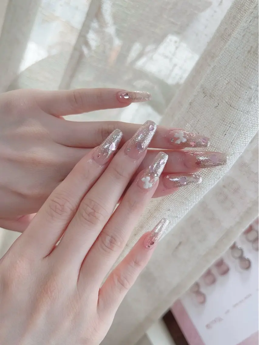 ネイル Tina Nailstudioのネイルデザイン