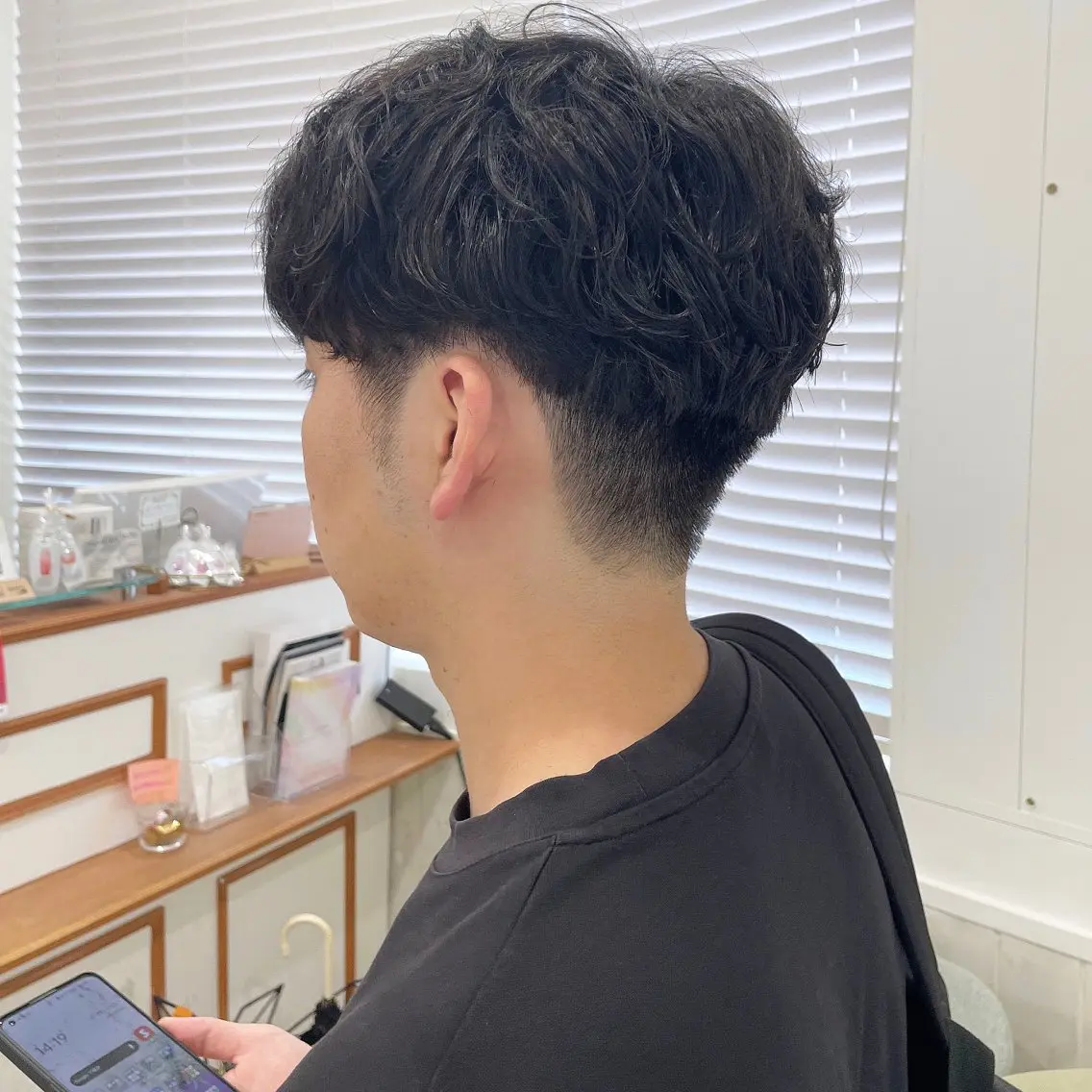パーマ メンズ 刈り上げ clan .のヘアスタイル