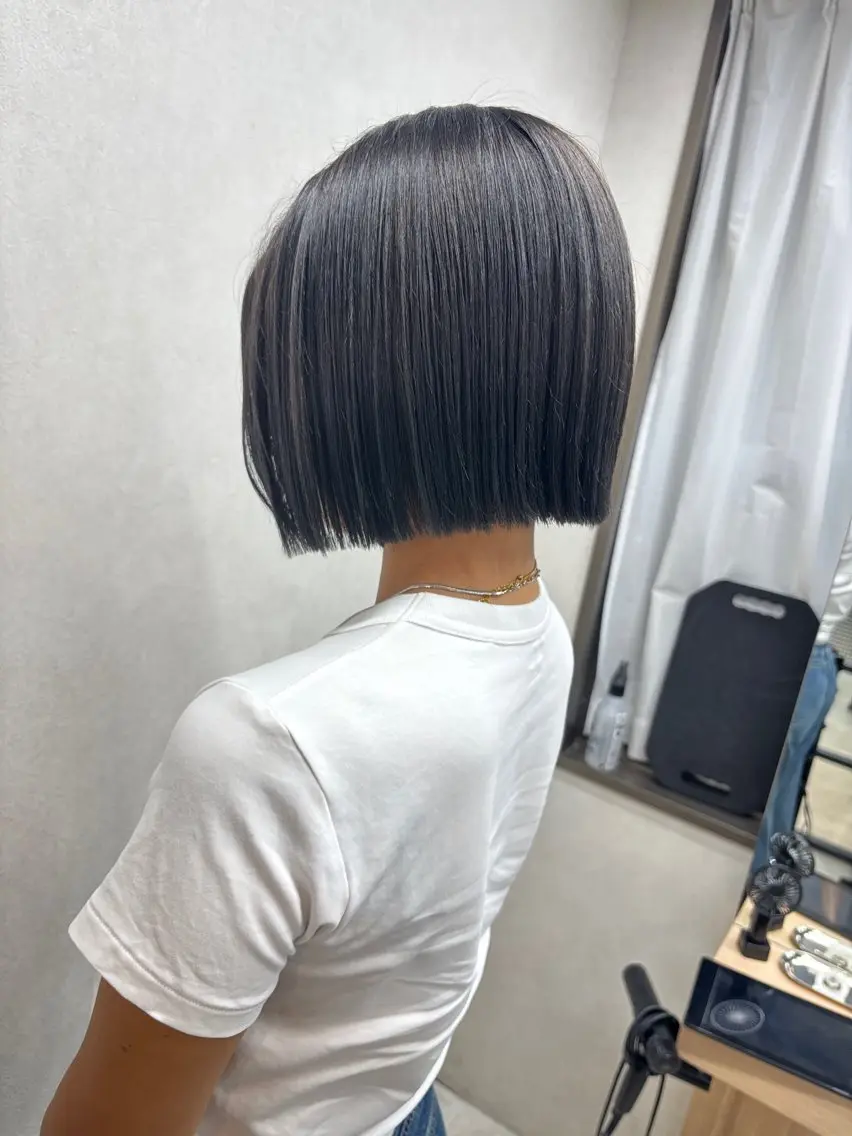 ショート アッシュ アッシュグレー ボブ HARUKA🍒 toccaのヘアスタイル