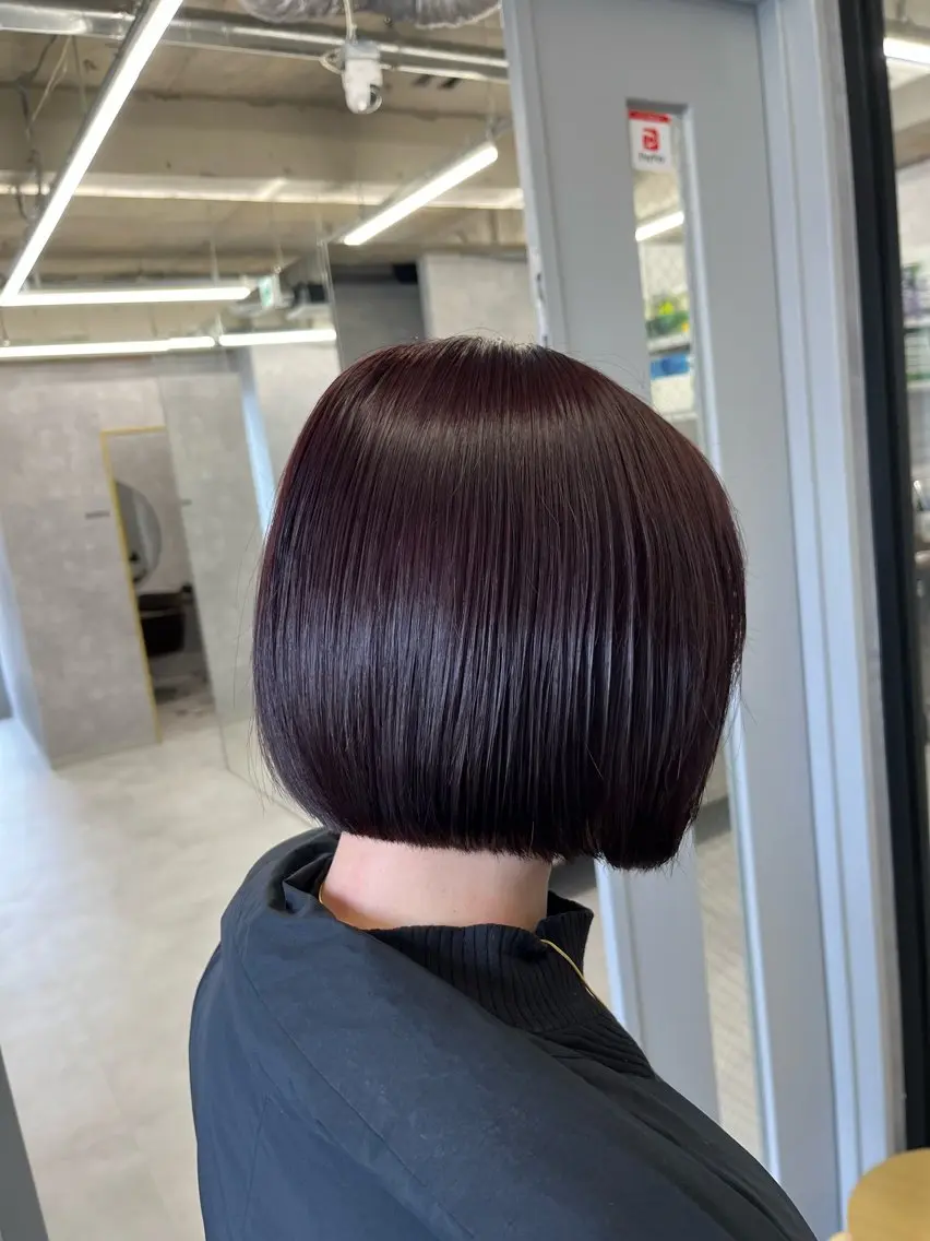 ショート カラー ブラウンカラー パープルカラー パープルブラウン NUMBER 天王寺 🌼yuriのヘアスタイル