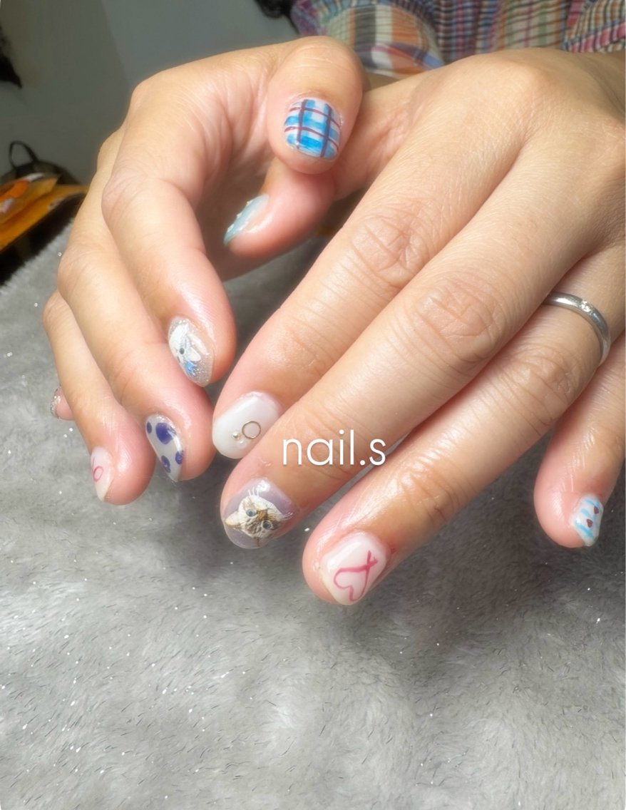 ネイル ブルー リボン ショートネイル ハンドネイル nail.s misatoのネイルデザイン