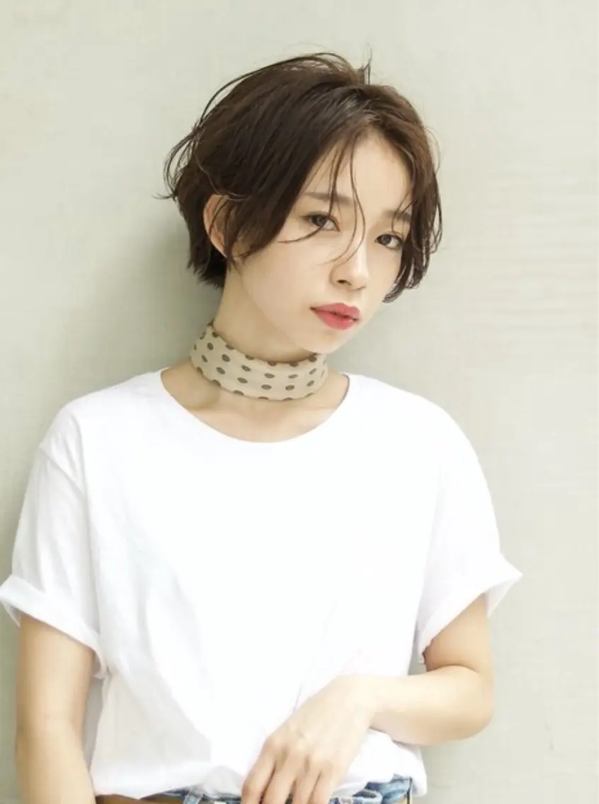 ショート 顔周りカット ショートヘア 小顔カット ひかり HAZELのヘアスタイル