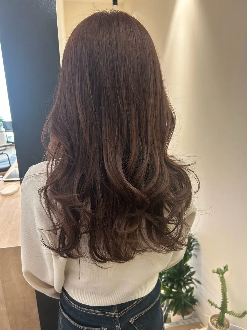 ロング カラー ベージュカラー ブリーチ ブリーチなしカラー ピンクカラー ピンクベージュ hubhair レイヤー/透明感のヘアスタイル