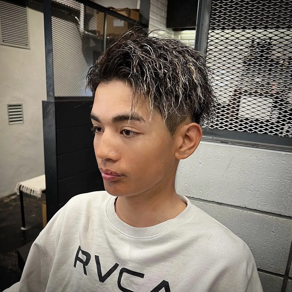 メンズ メンズメッシュ カット ヘアカラー パーマ トリートメント メンズ特化/パーマ/ メッシュ/竜成のヘアスタイル