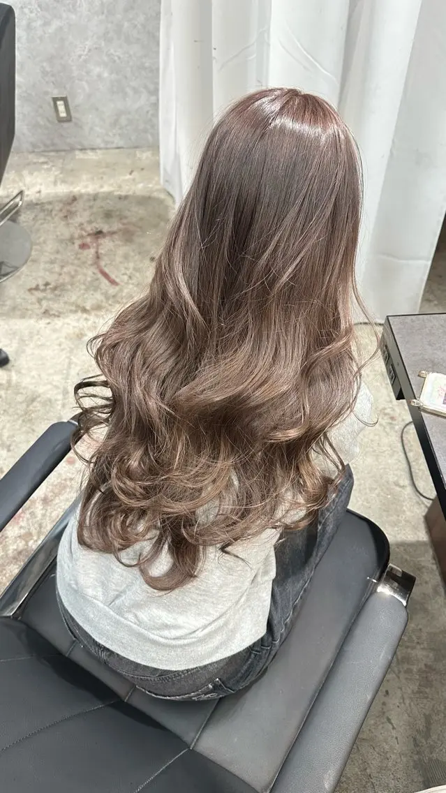 ロング カラー ブリーチ ブラウンカラー グレージュ カット ヘアカラー トリートメント ダブルカラー/透明感 レイヤー/ユウゴのヘアスタイル