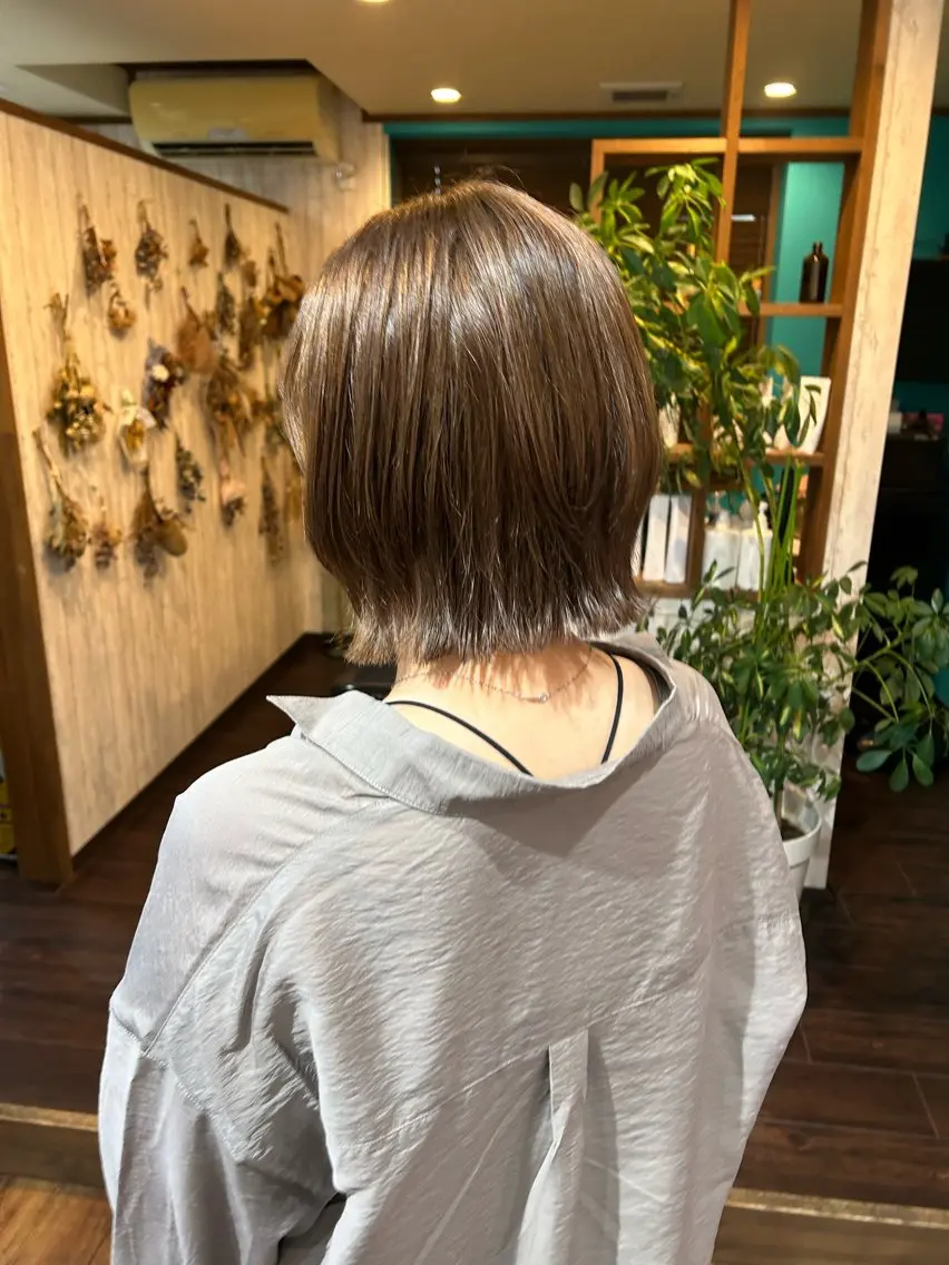 ショート カラー ボブレイヤー ボブ レイヤーカット 早坂 さくらのヘアスタイル