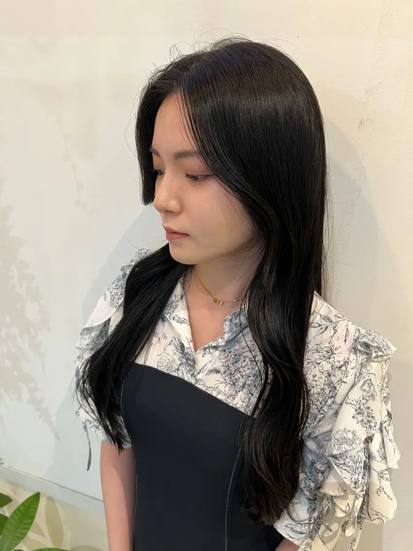 ロング カラー カット ヘアカラー トリートメント ブリーチしない暖色 カラー🥀杉 優菜のヘアスタイル