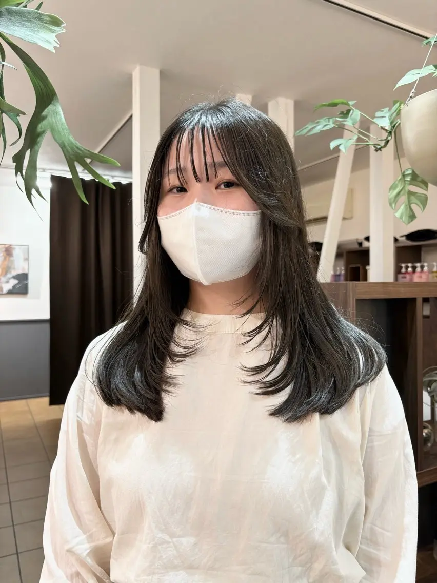 セミロング カラー ヘアアレンジ ベージュカラー カワクボ ソラのヘアスタイル
