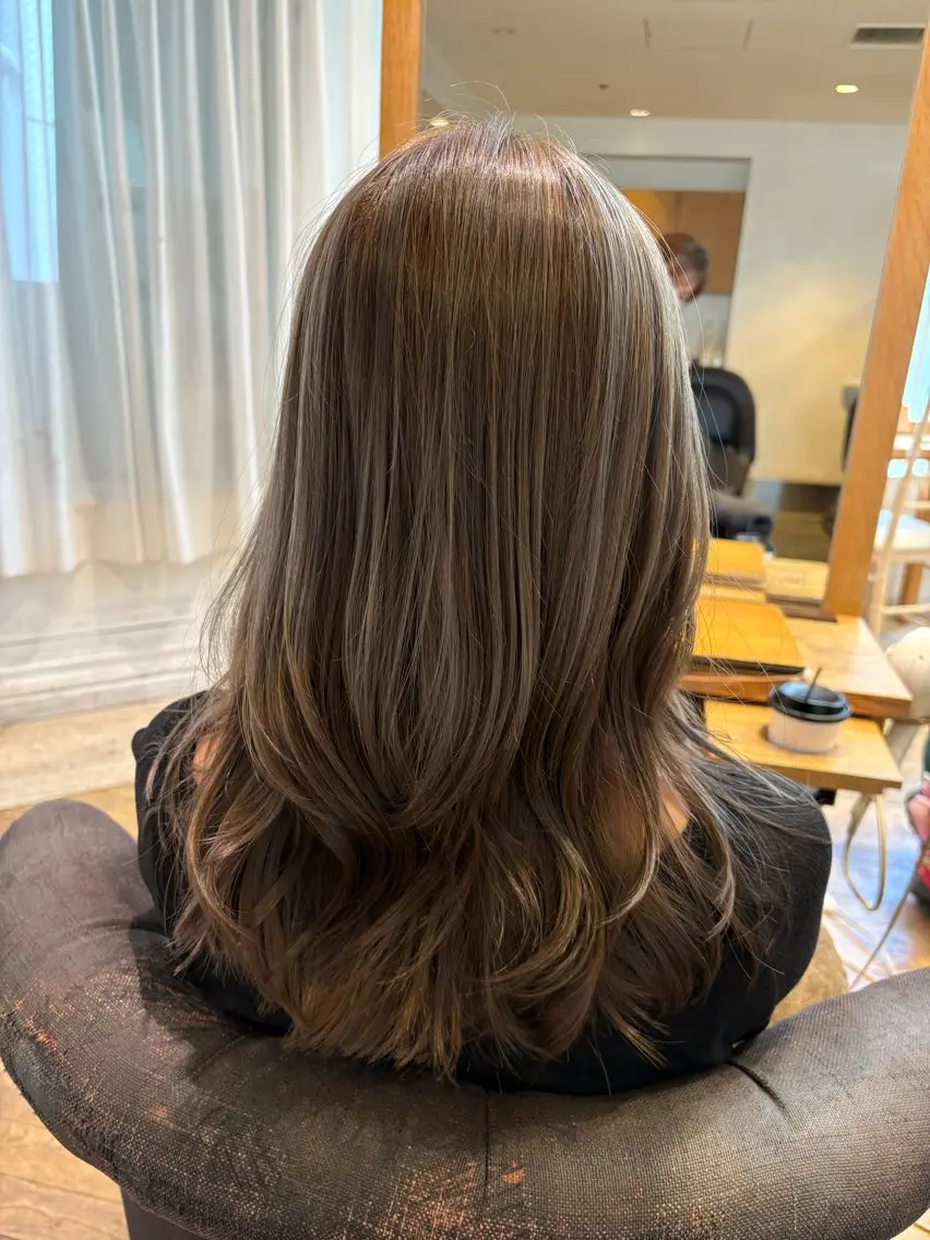 ミディアム ヘアカラー きょうか✨ ハイライト募集中のヘアスタイル