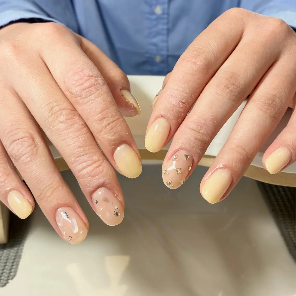 ネイル 持ち込み 黄色 milimili アンナのネイルデザイン