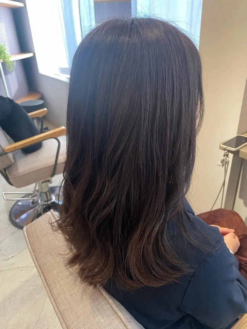 セミロング 特化✨透明感カラー 白髪染め✨住田緋菜のヘアスタイル