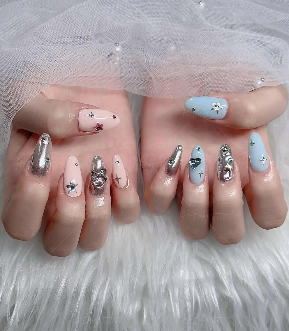 ネイル フレンチネイル ジェルネイル ハロウィン キラキラネイル 韓国ネイル ハンドネイル H.baby Nail Salonのネイルデザイン