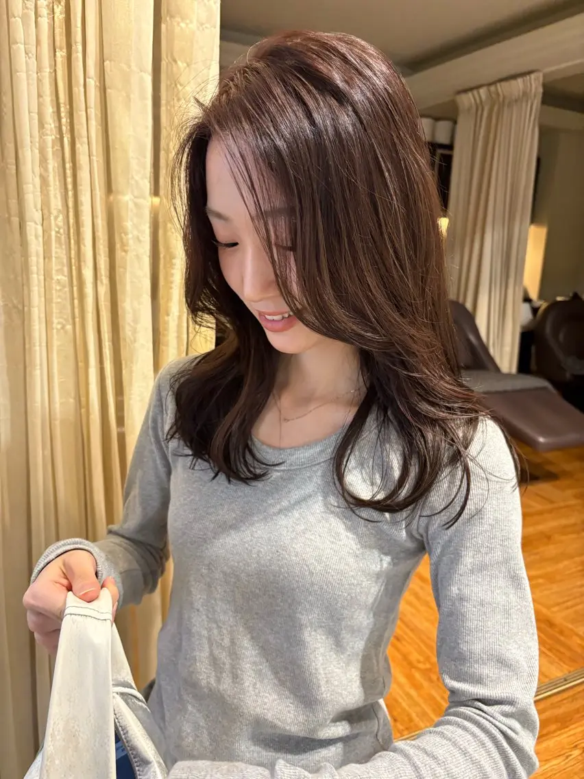 セミロング SIKI yuuna レイヤーカット🪽のヘアスタイル