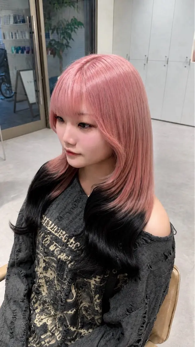 ロング カラー ヘアアレンジ ブリーチ ヘアカラー 【デザイン/透明感】 Rinon🎀のヘアスタイル