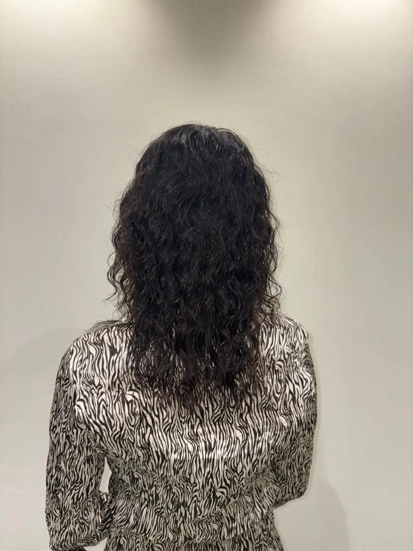 ミディアム パーマ 山野 華愛のヘアスタイル