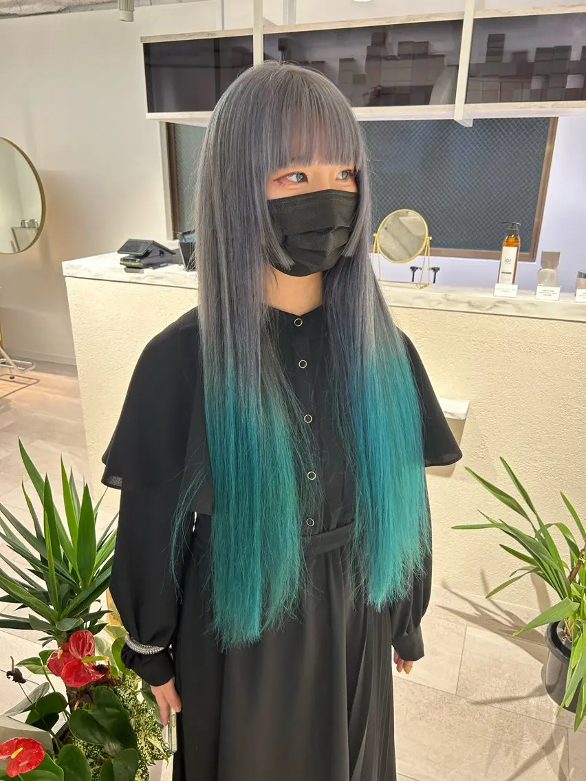 ロング レイヤーカット ウルフカット カット ヘアカラー SAEKI【ior 】北千住店ブリーチのヘアスタイル