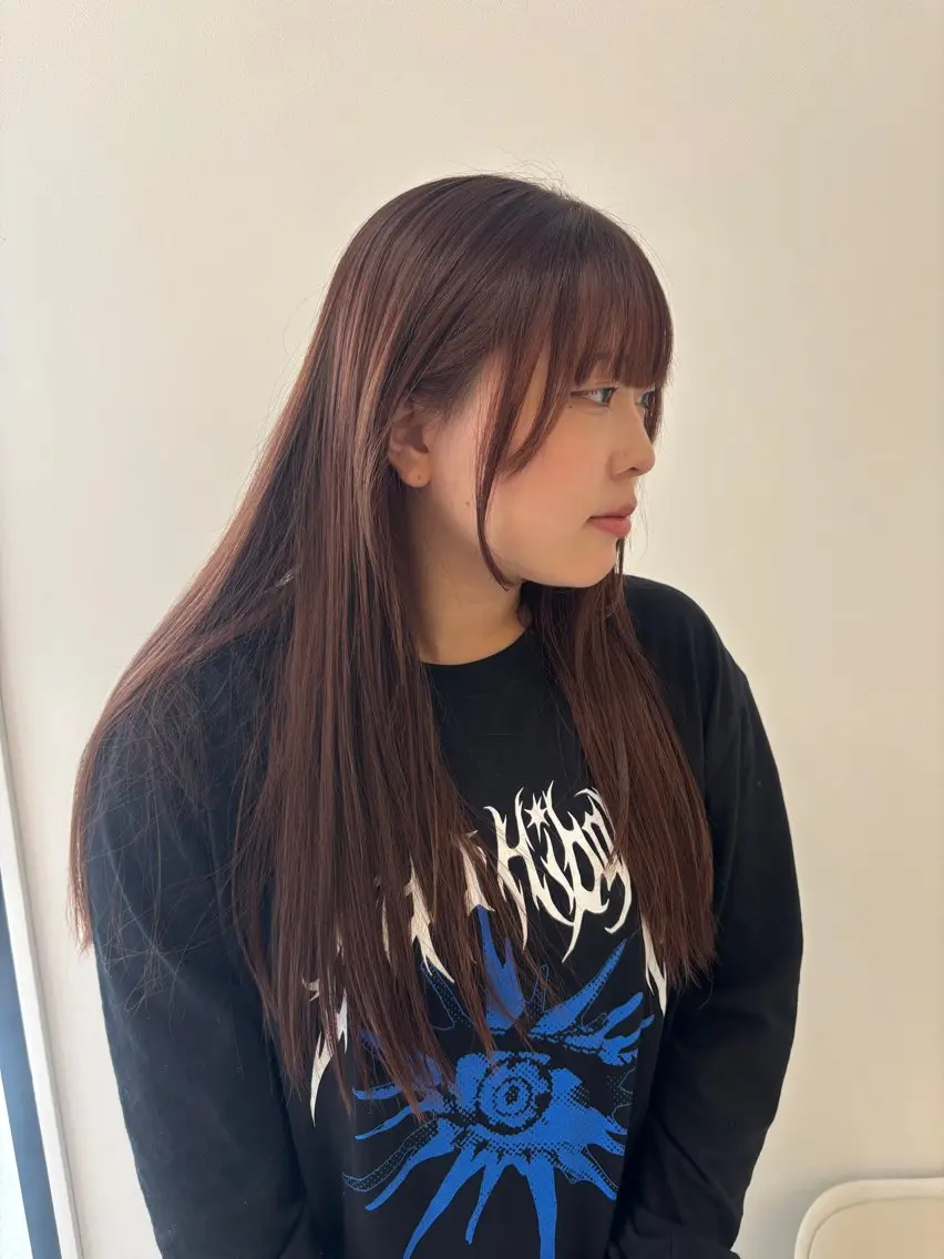 カラー ブラウンカラー ピンクカラー ヘアカラー 髙木 藍紗のヘアスタイル