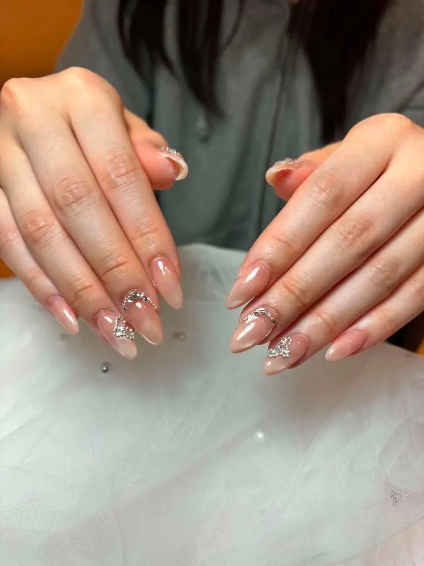ネイル ハンドネイル T.Lee Nail Lilyのネイルデザイン