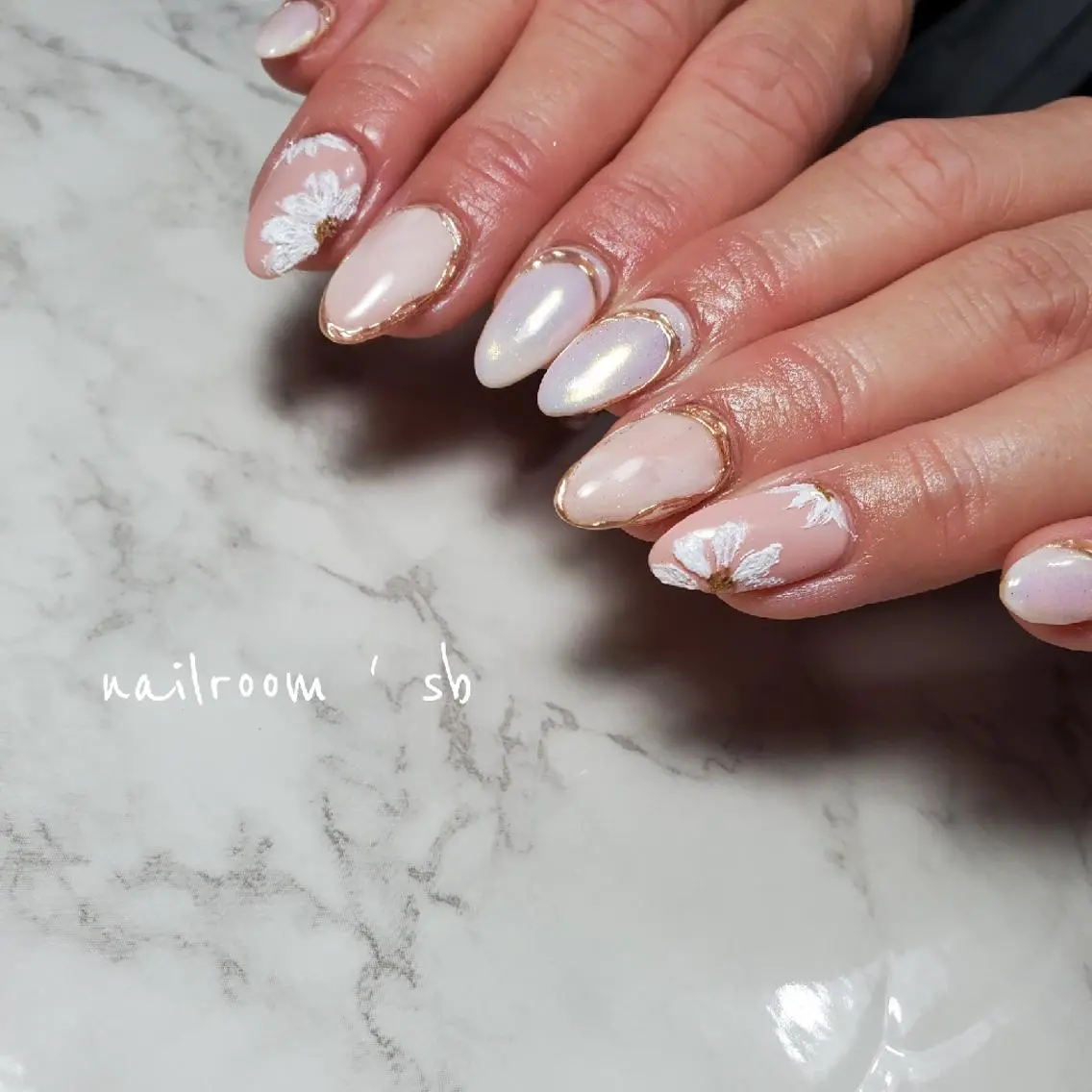 ネイル ハンドネイル nailroom‪ sb‪‪𓈒𓂂𓏸のネイルデザイン