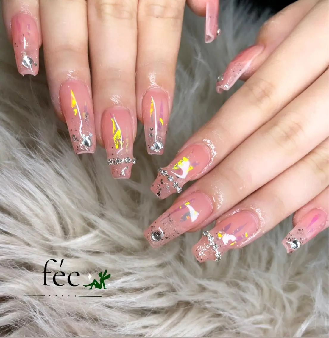 ネイル フットネイル ジェルネイル マグネットネイル ミラーネイル ニュアンスネイル nail salon fee(フィー)のネイルデザイン