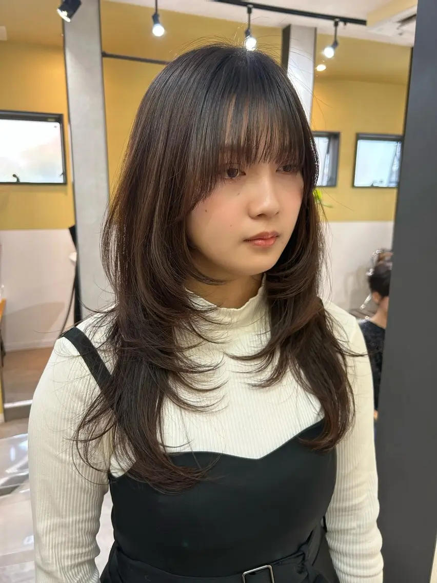 ロング ロングレイヤー レイヤーカット ロング カット トリートメント hubhair レイヤー/透明感のヘアスタイル