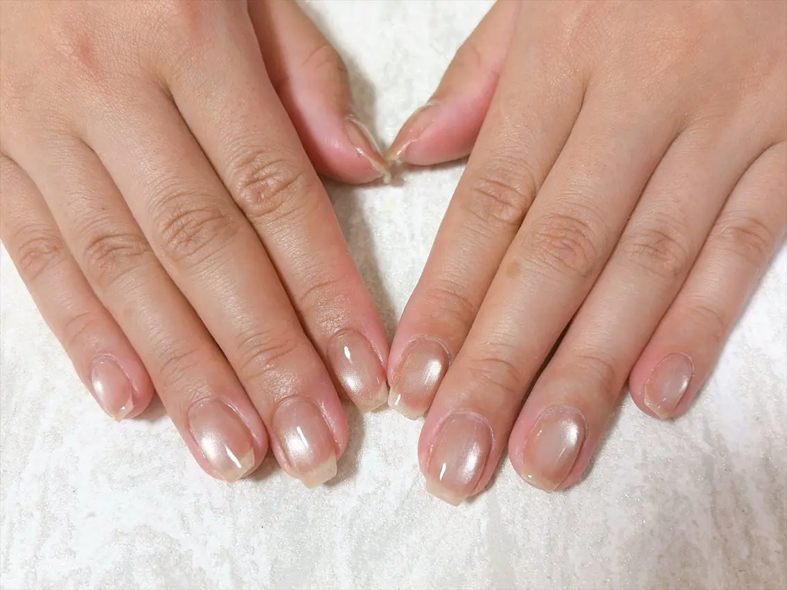 ネイル アニマル柄 オーロラネイル フットネイル フレンチネイル ジェルネイル mogu nailのネイルデザイン