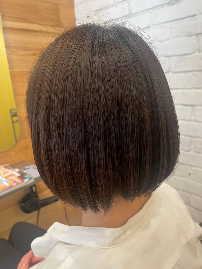 ミディアム ボブ 里村 ともえのヘアスタイル
