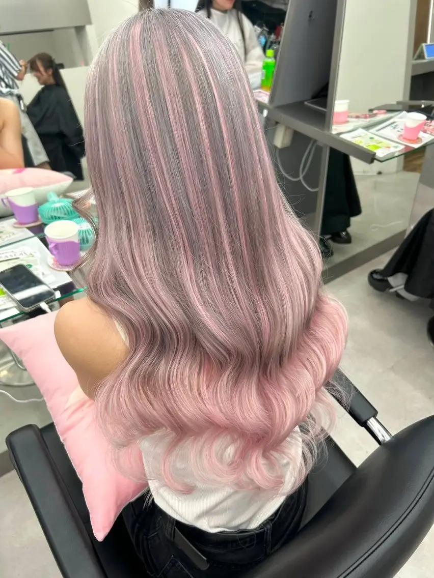 カラー ピンクカラー シルバー ホワイトシルバー ヘアカラー エクステ 横浜ダブルカラー/ ハイトーンエクステのヘアスタイル