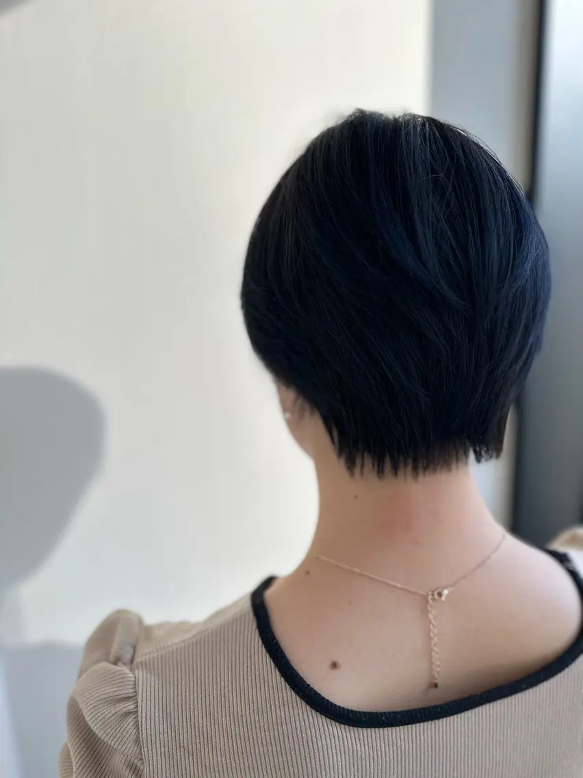 ショート カラー ハンサムショート ラベンダーカラー ショートヘア 小顔カット カット ヘアカラー トリートメント 平日オススメ✨ コスパ&タイパ✨山下のヘアスタイル