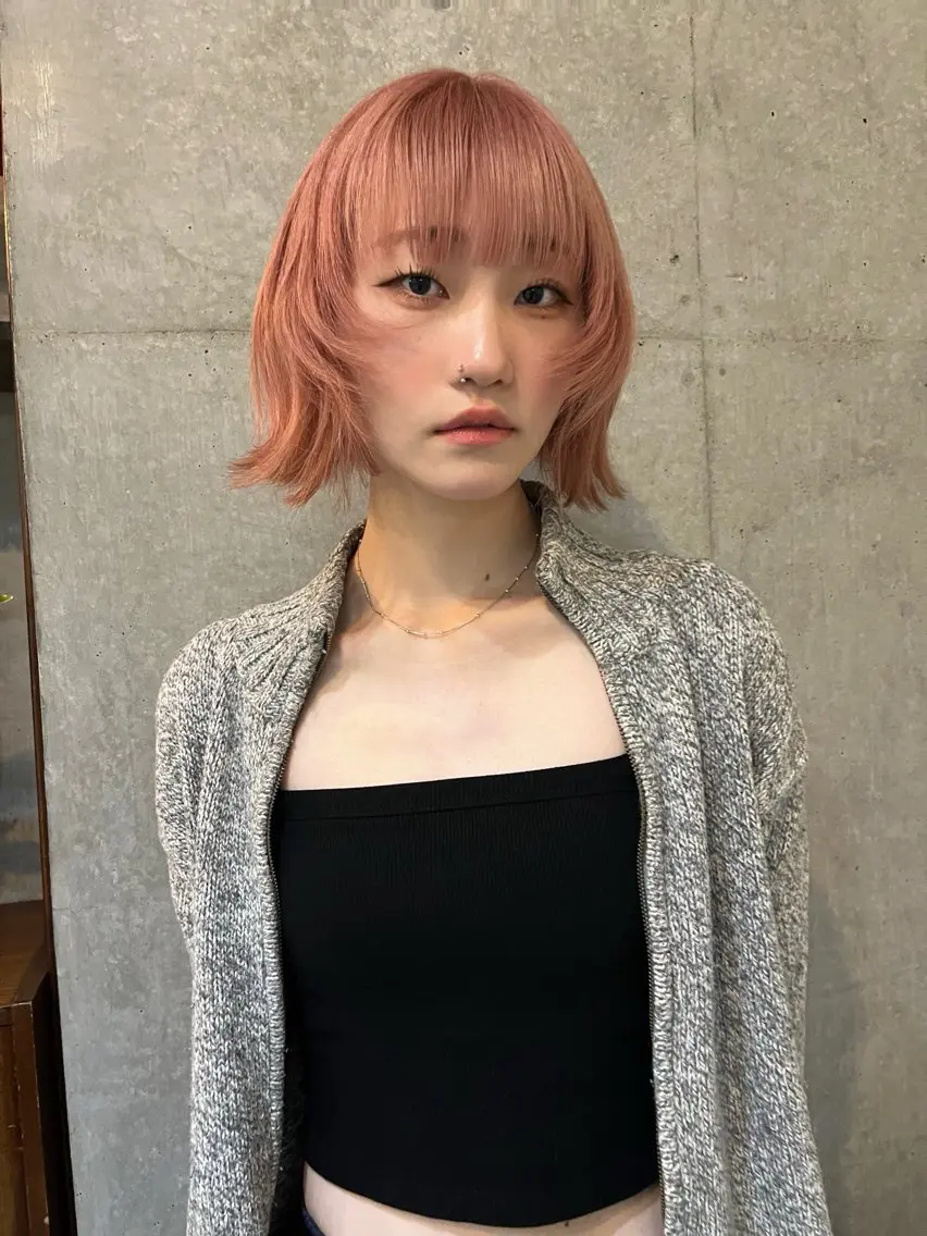 ショート 顔まわりレイヤー レイヤーカット カット ヘアカラー レイヤーカット\ウル フ chinatsuのヘアスタイル