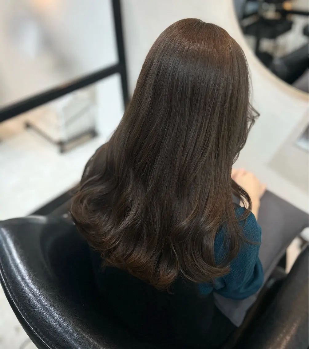セミロング カラー カット ヘアカラー トリートメント 🤍透明感/韓国風 🤍サクラギヒトミのヘアスタイル