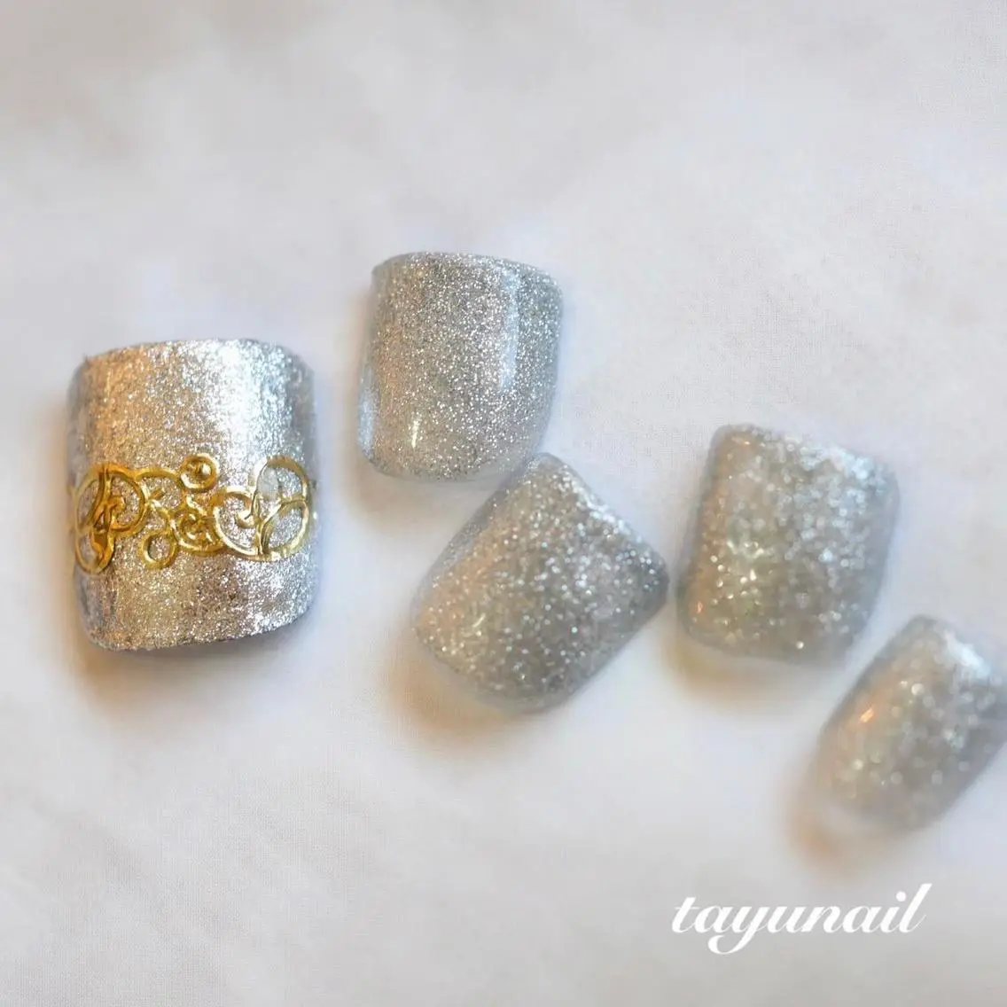 ネイル アートネイル ブルー フラワーネイル フットネイル ジェルネイル ネイルサロン 【たゆnail】のネイルデザイン