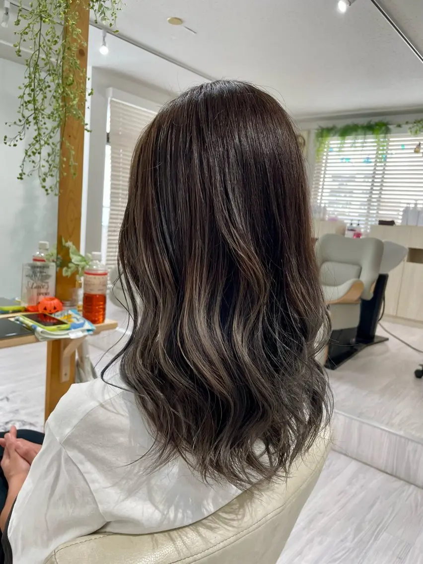 セミロング カラー 透明感🫧ナチュラル 🍀りんたろうのヘアスタイル
