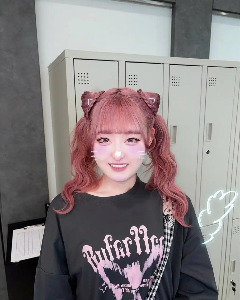ロング カラー ヘアアレンジ メンズウルフ🐺♡ ブリーチ♡ヘアメ🎀のヘアスタイル