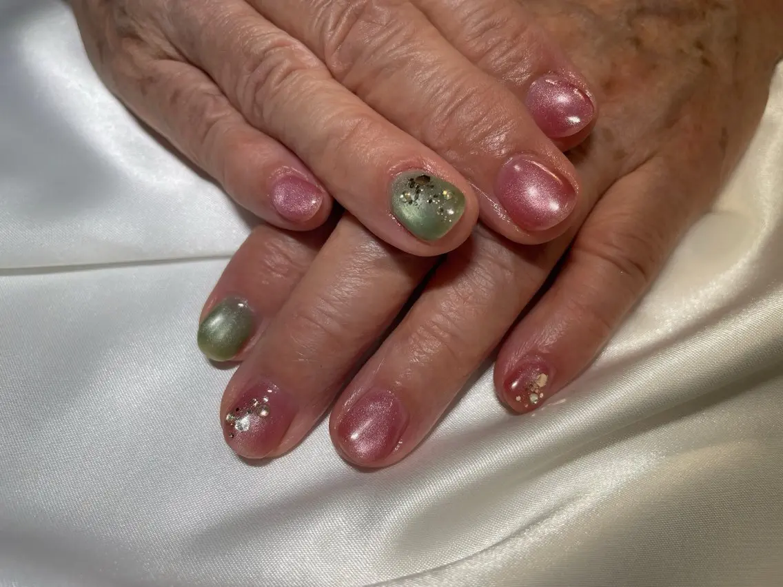 ネイル ラメ(グリッター) マグネットネイル ROPE nail ロペネイルのネイルデザイン