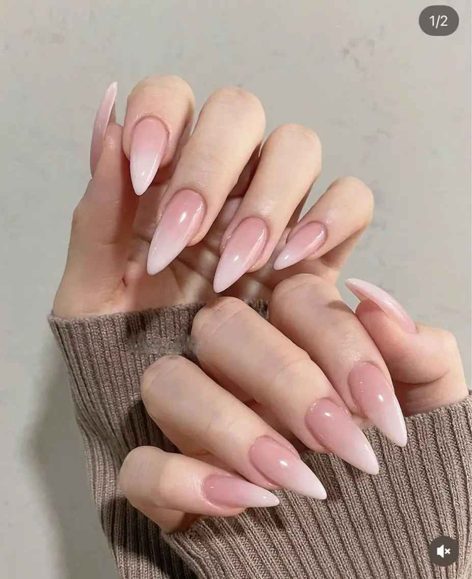 ネイル アートネイル ボルドー フレンチネイル ジェルネイル 氷ネイル・うるうるネイル ハンドネイル Julie Nail Rinのネイルデザイン