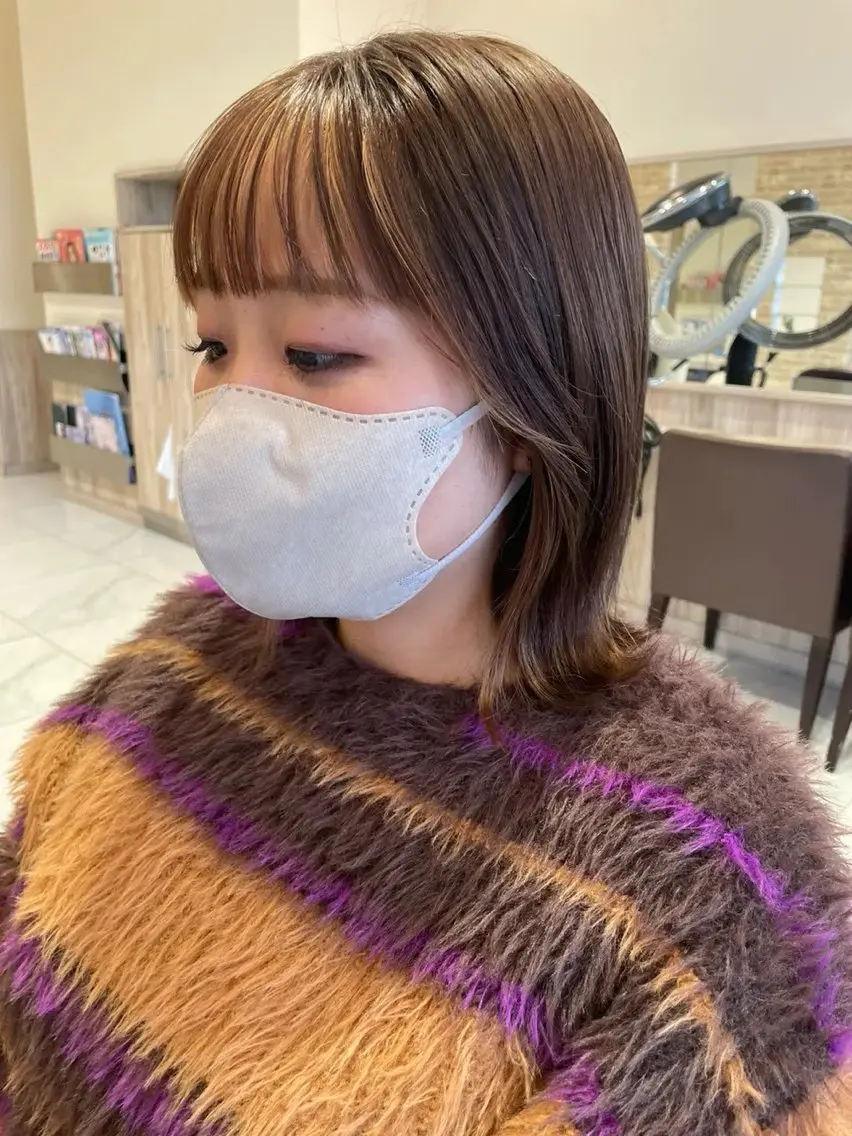 ショート カラー ミストバング イヤリングカラー  フェイスフレーミング ボブ GRANDEUR natsukiのヘアスタイル