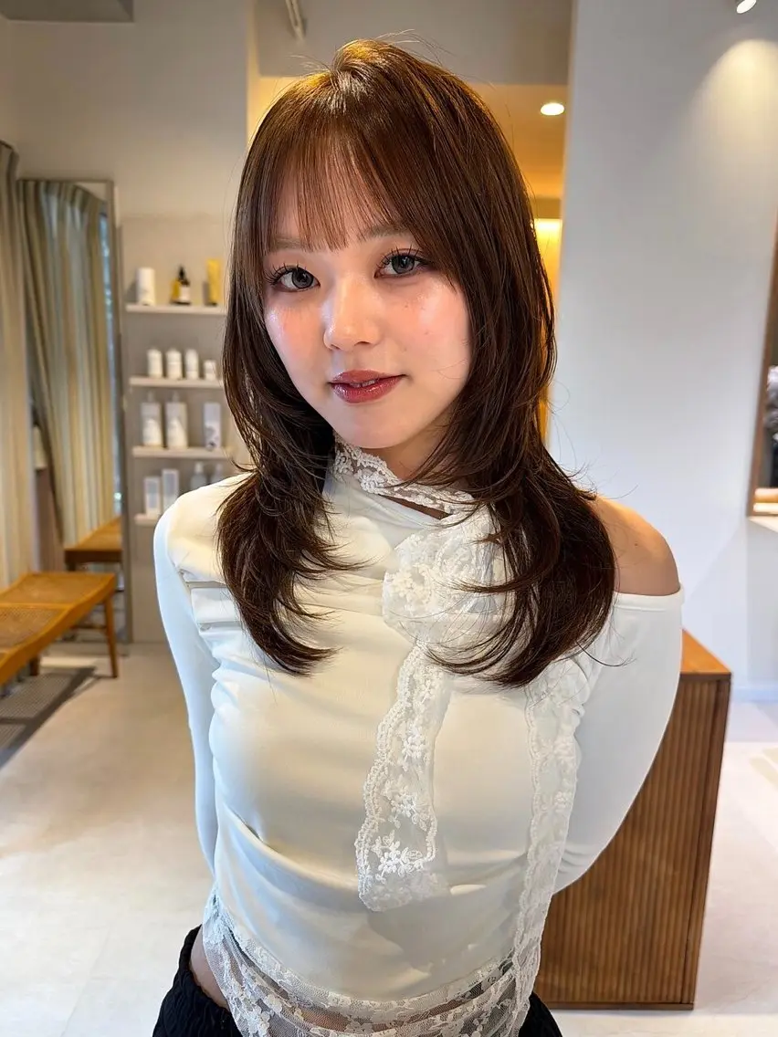 ミディアム カラー パーマ🌀/縮毛🪡 透明感カラー🧊のヘアスタイル
