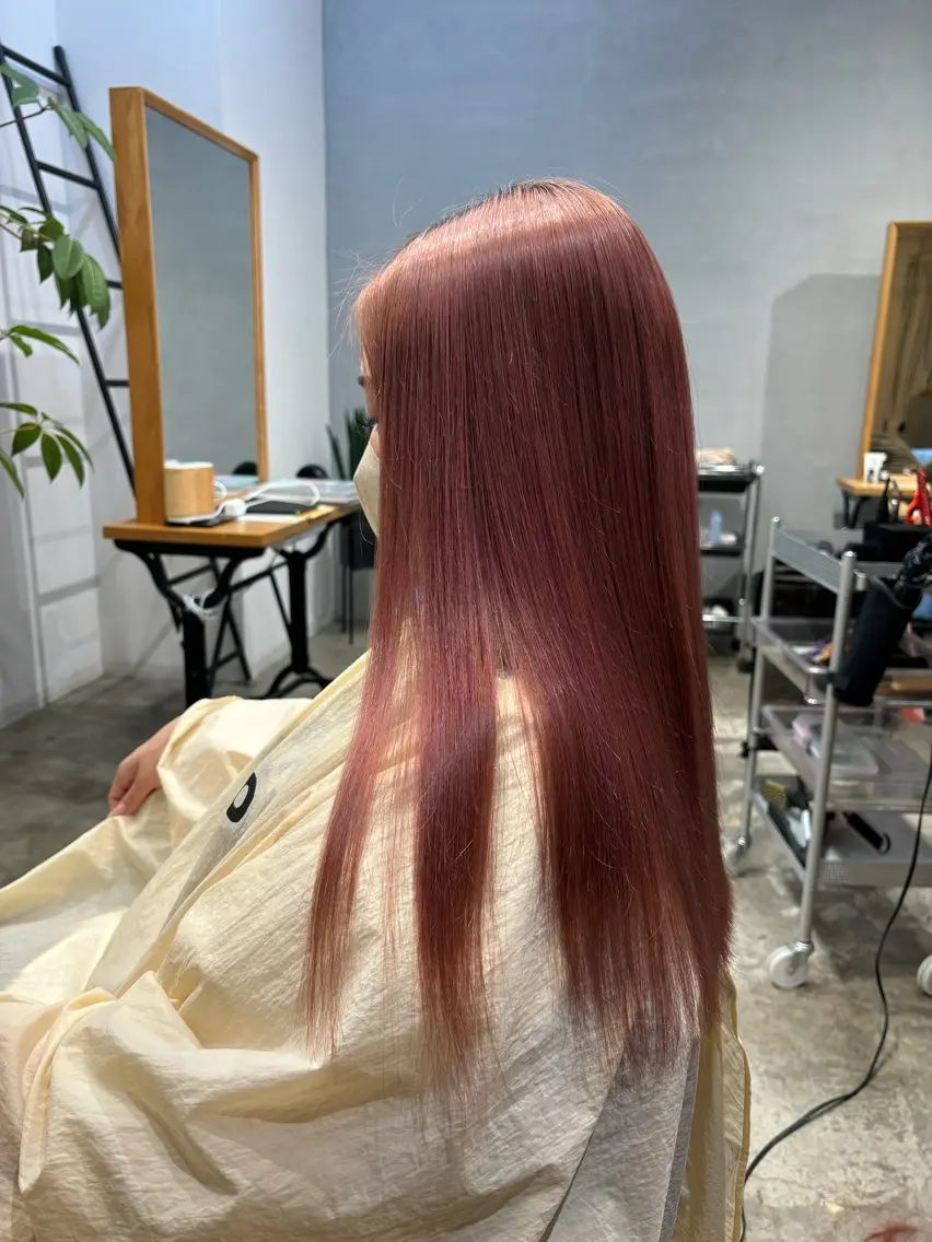 ブリーチオンカラーと色持ちトリートメントの写真