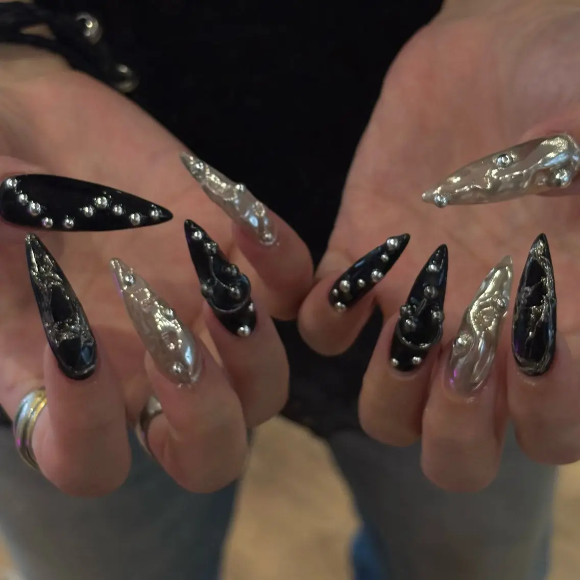 ネイル ハンドネイル フットネイル yuri / 個性派nailのネイルデザイン
