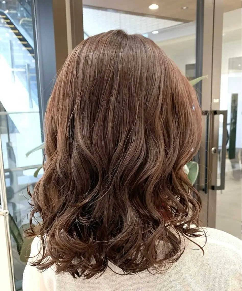 ロング パーマ 馬場 こなみのヘアスタイル