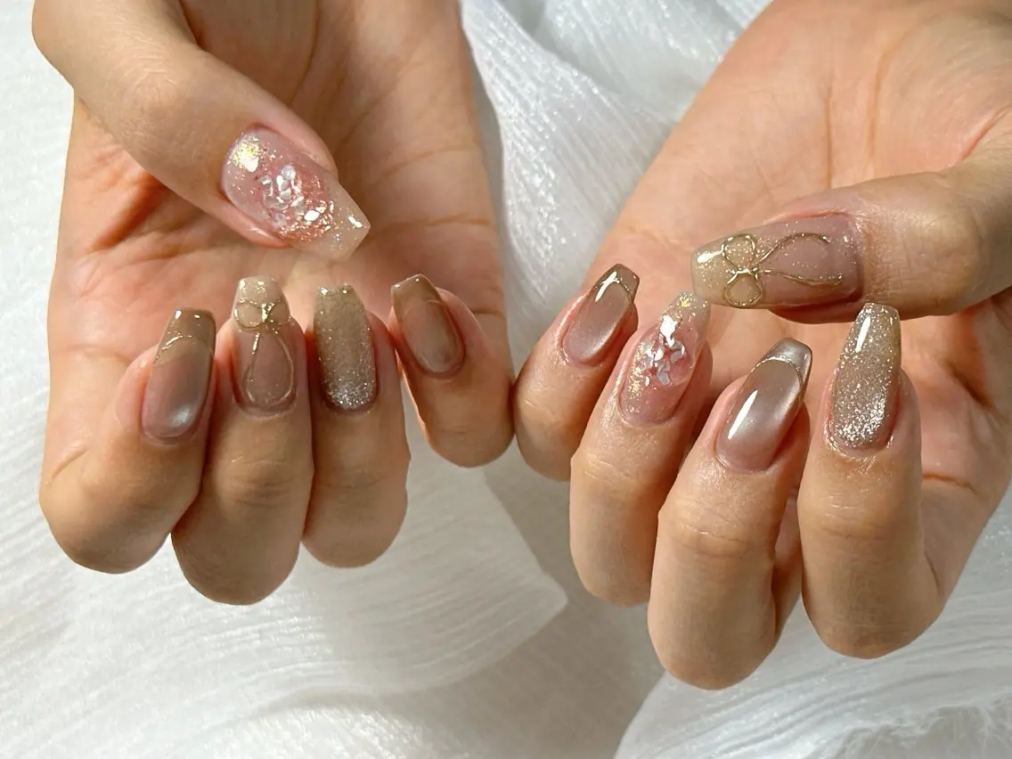 ネイル オーロラネイル ブルー フットネイル フレンチネイル ジェルネイル kiki nail たまプラーザのネイルデザイン