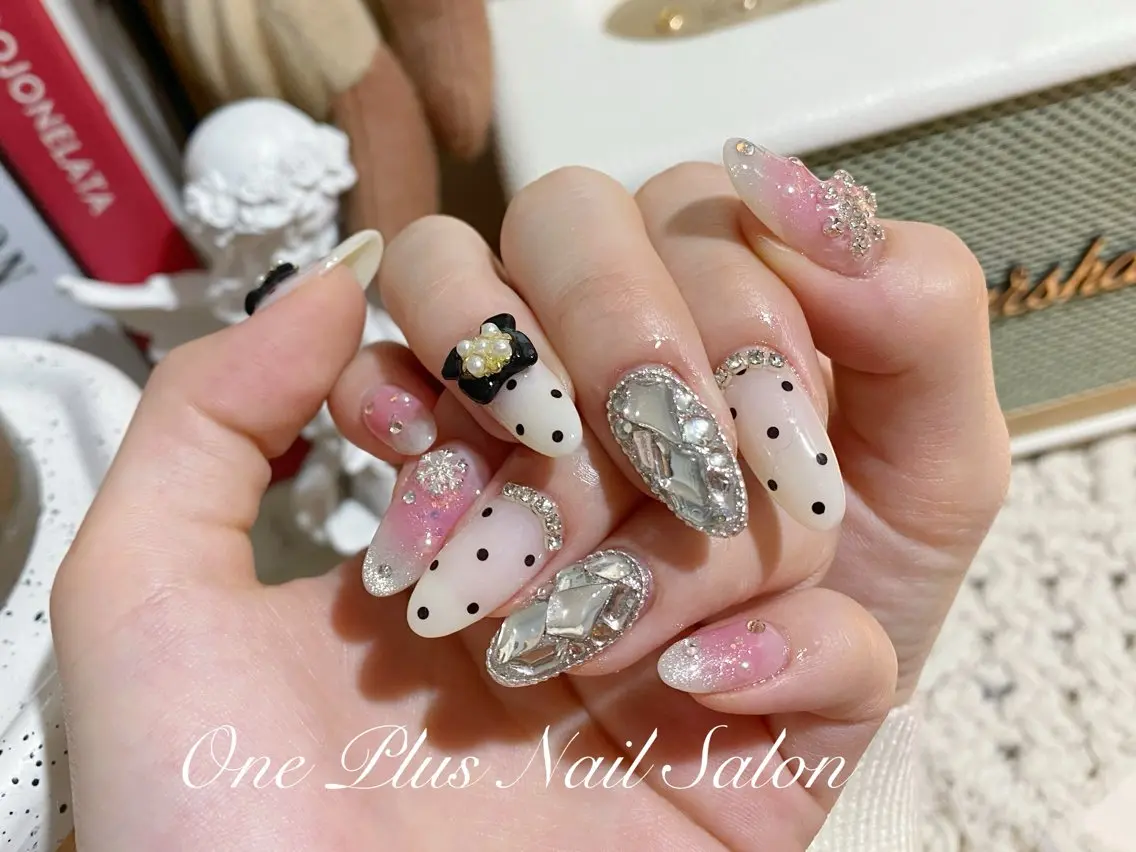 ネイル One Plus Nail Salonのネイルデザイン