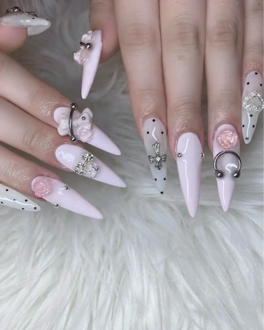 ネイル ジェルネイル グラデーション キラキラネイル 韓国ネイル ラメ(グリッター) ハンドネイル kana nailのネイルデザイン