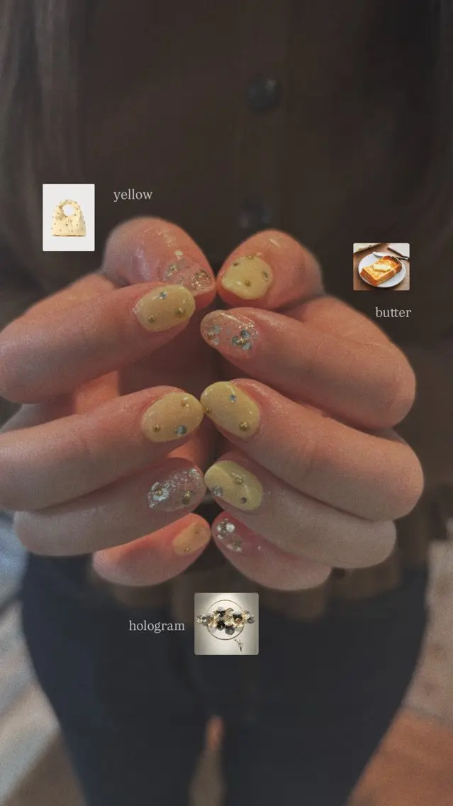 ネイル ホログラムネイル 春ネイル 黄色 ハンドネイル free'snail N A Oのネイルデザイン