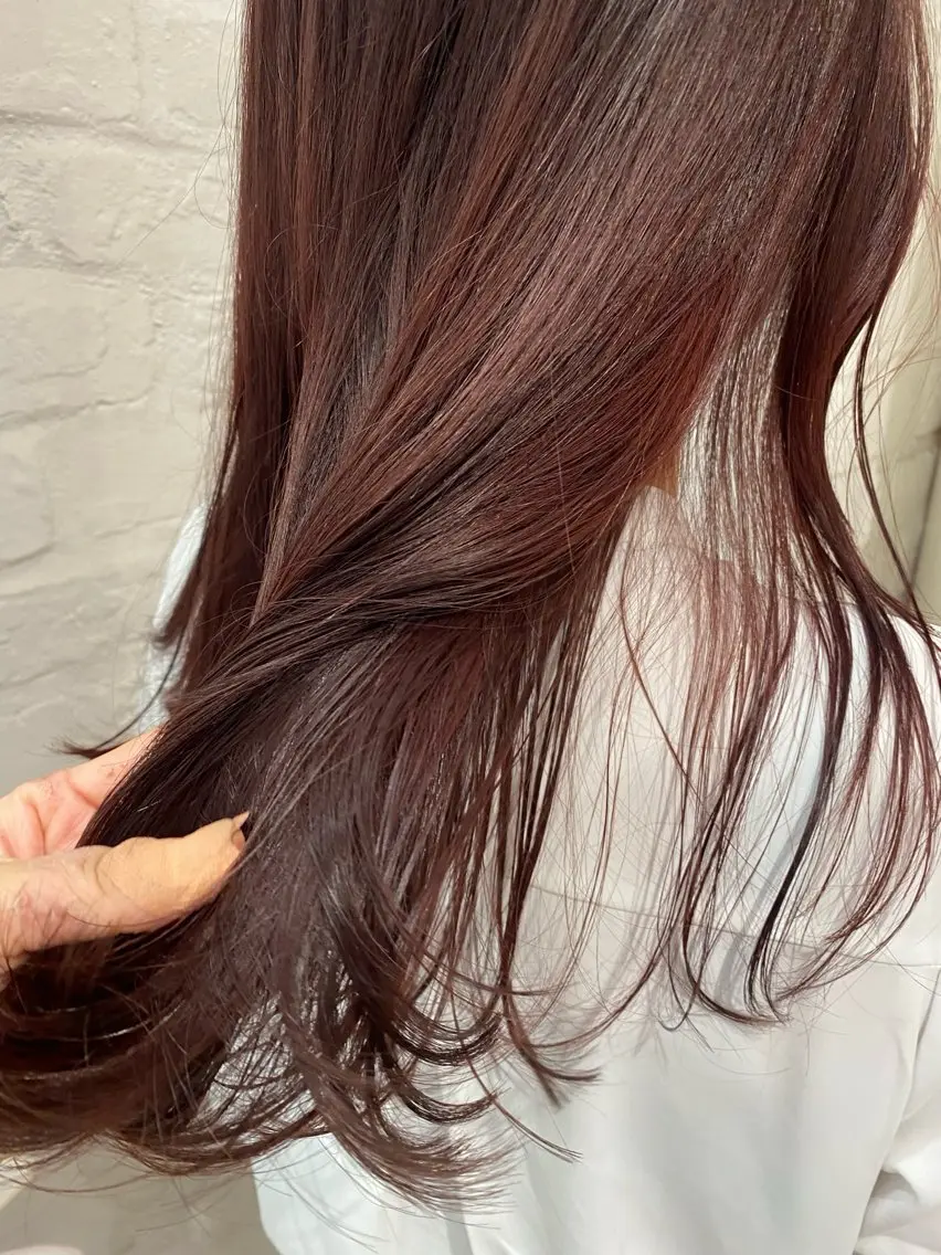 ロング 🍂透明感ベージュ カラー🍂森部杏菜のヘアスタイル