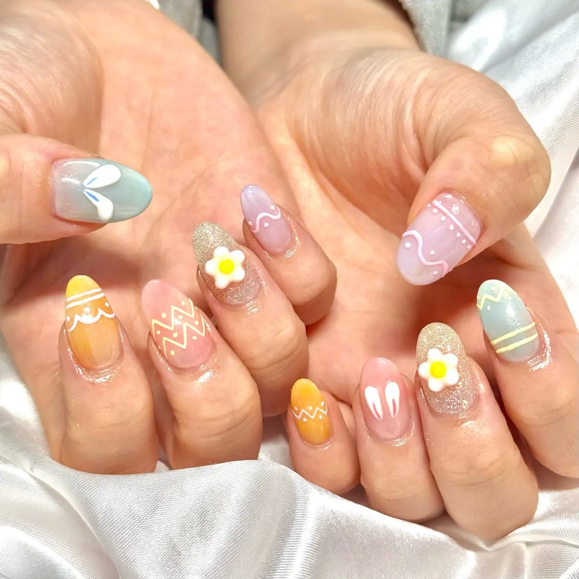 ネイル イースター フラワーネイル パステルネイル ピンク 春ネイル ハンドネイル 【OKIKA】 らん🦖🌈🧡のマツエク・マツパデザイン