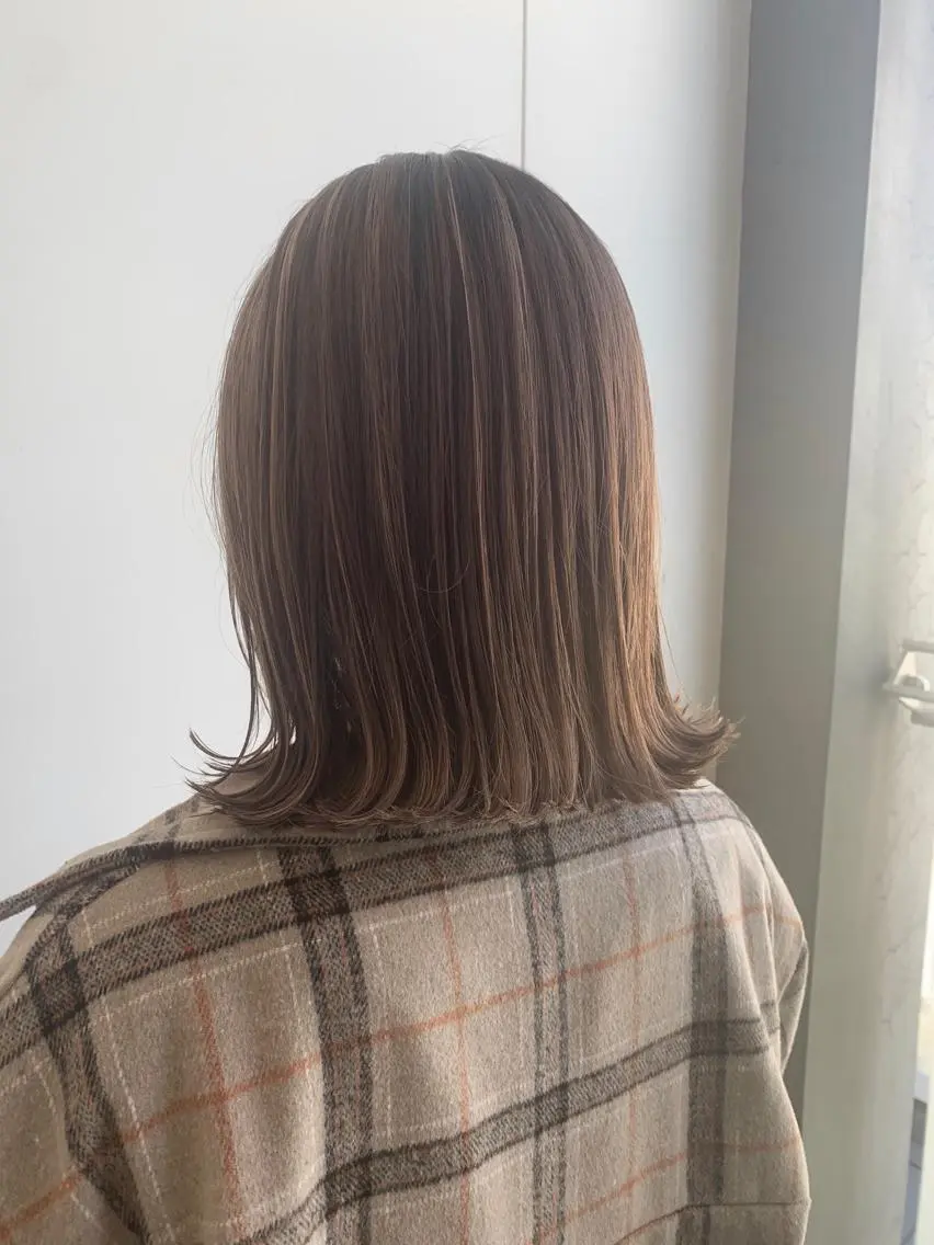 似合わせカット＋つや透明感カラー＋1stepトリートメント¥8500の写真